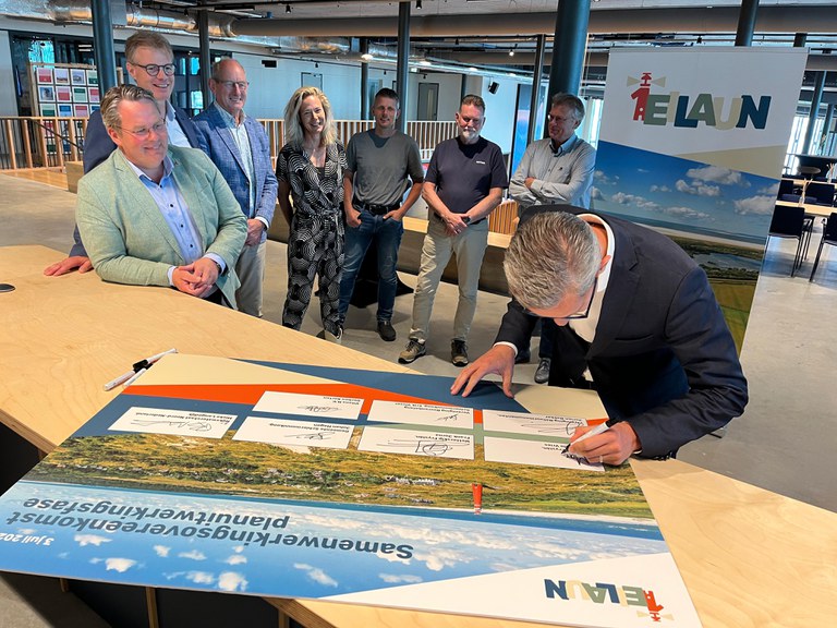 Ondertekening-samenwerkingsovereenkomst.jpg